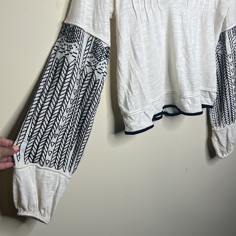 Free People top ivory black embroidered long sleeve boho loose fit xs - Picture 5 of 6